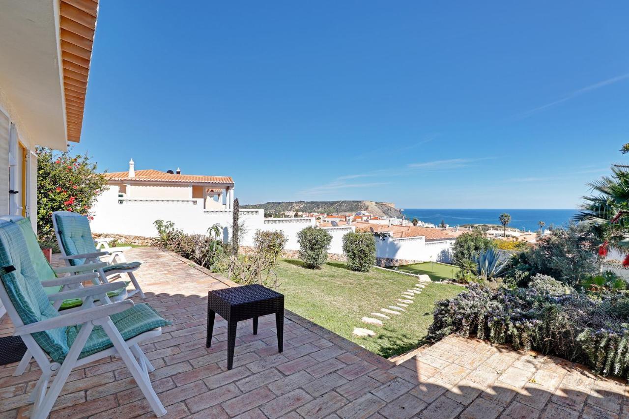 Casa Das Flores By Portucasa Montinhos da Luz Eksteriør billede