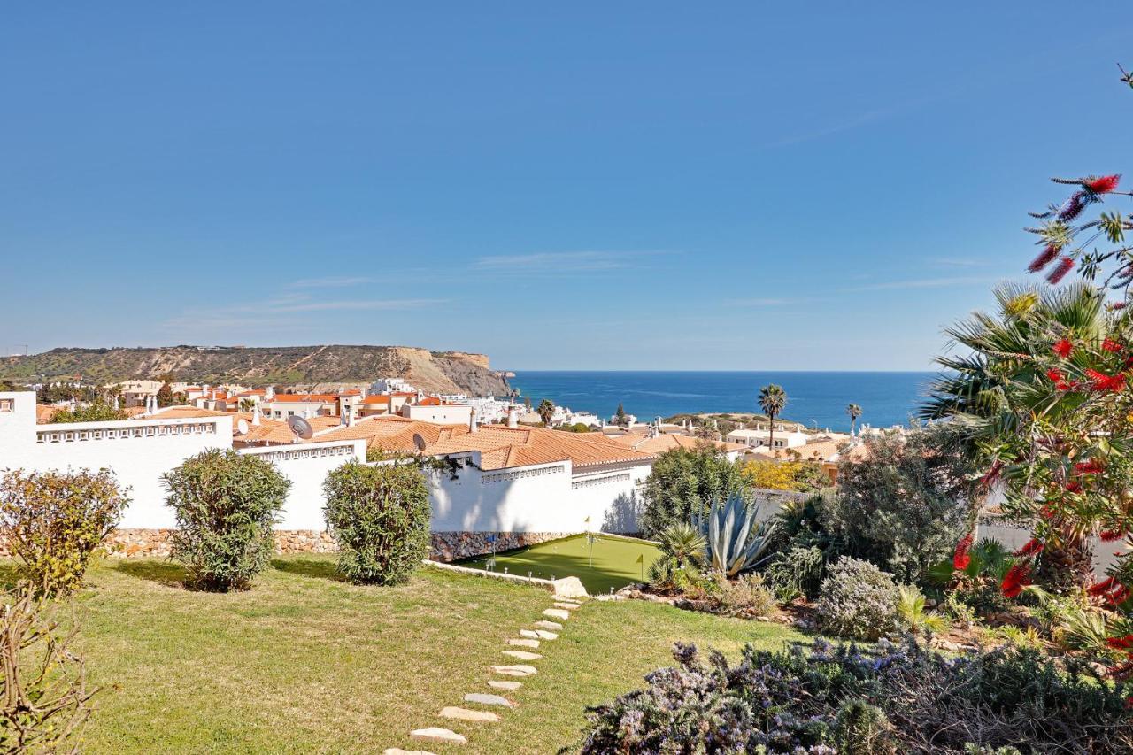 Casa Das Flores By Portucasa Montinhos da Luz Eksteriør billede